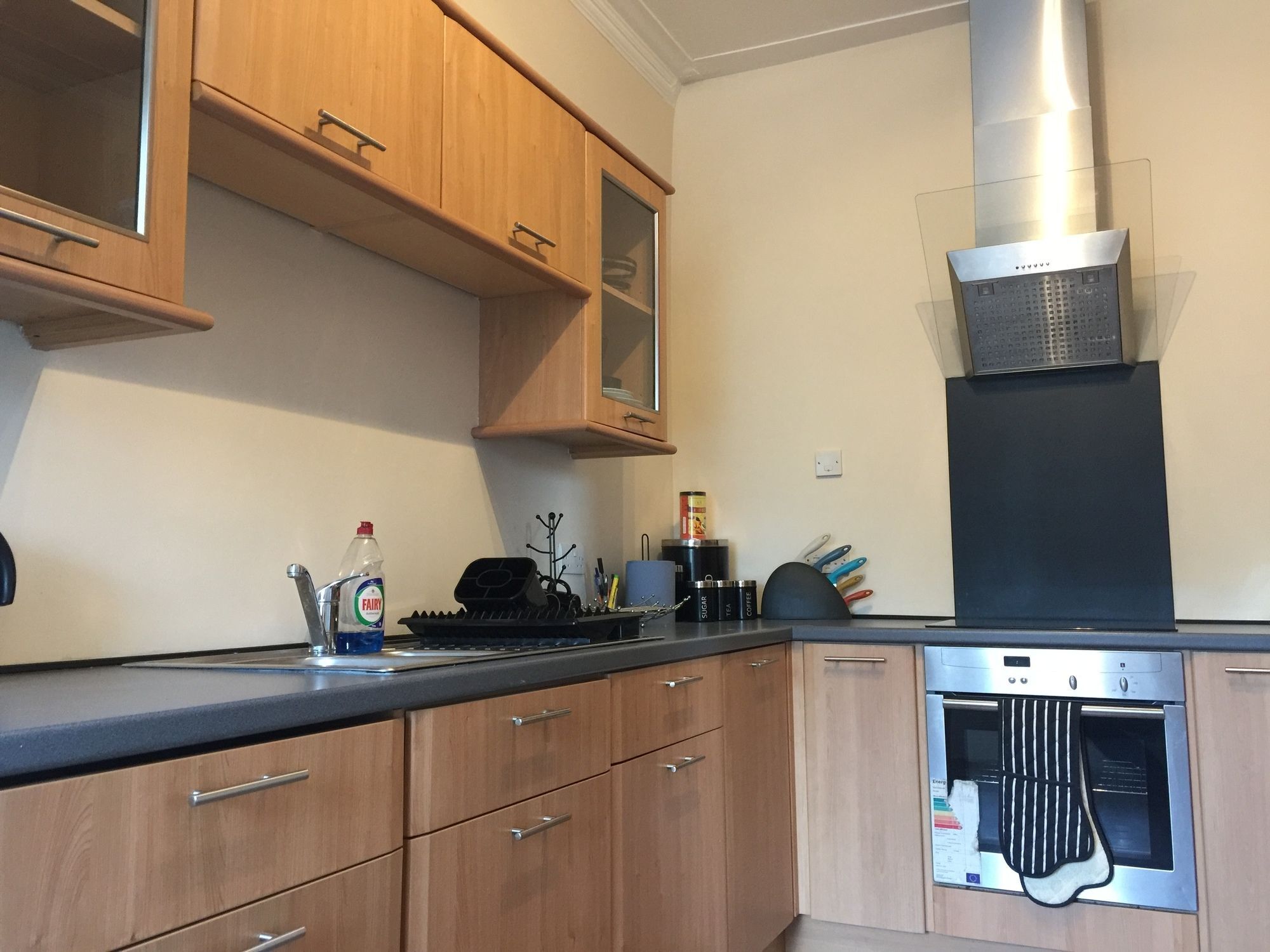 Great Location 1 Bedroom Scotstoun Flat Glasgow Exterior foto